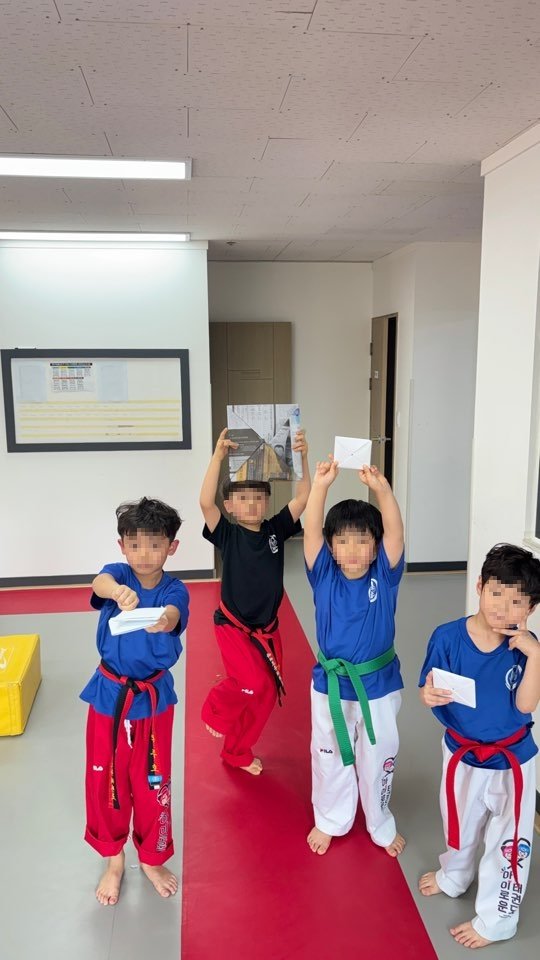 아이로운 태권도 승급심사 기념사진